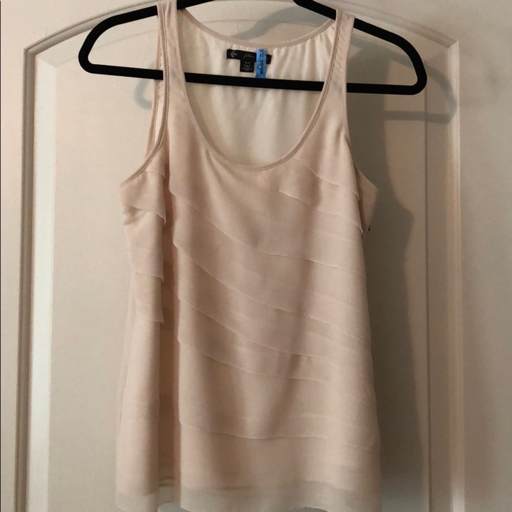 💛 Asymmetrical Ruffle Tank 💛